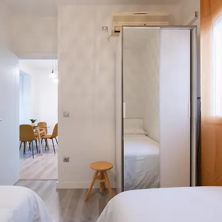 Triana Habitame Inmobiliaria Apartament