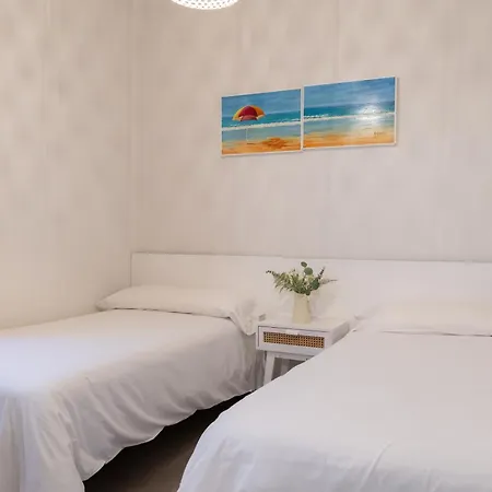Triana Habitame Inmobiliaria Апартаменты *